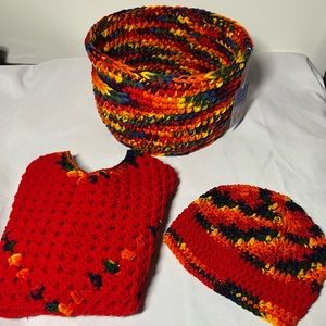 TODDLER PONCHO AND BEANIE GIFT BASKET